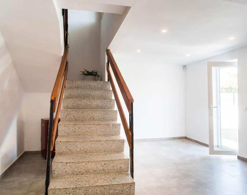 20 Min From Bcn- Charming House W/ Pool & Bbq Area Villa Cervello Luaran gambar